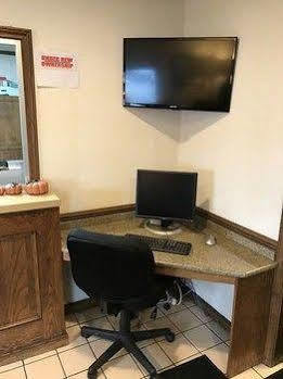 Shore Pointe Motor Lodge Of St Clair Shores Роузвил Екстериор снимка